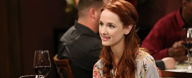 Raj bleibt seine Freundin Emily erhalten