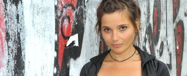 Linda Marlen Runge spielt die "roughe" Anni