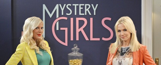 "Mystery Girls" mit Tori Spelling und Jennie Garth startet im April