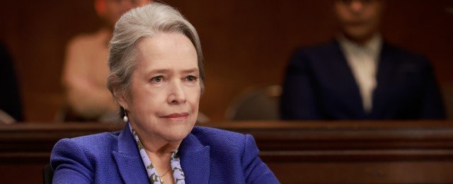 Die starke Neuauflage der legendären Anwaltsserie geht mit Kathy Bates geschickt neue Wege