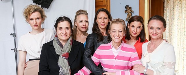 Österreichisches "Desperate Housewives" mit Nina Proll