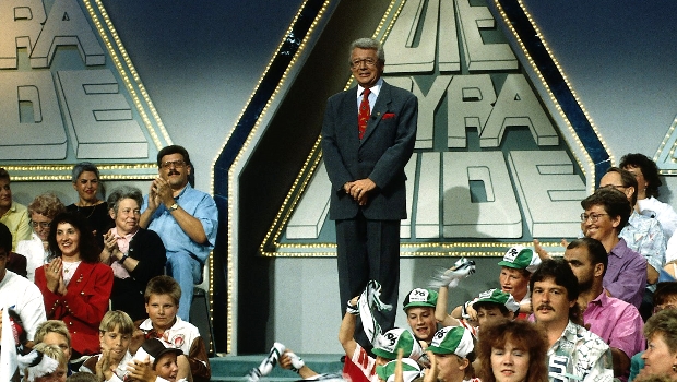 Dieter Thomas Heck im "Pyramide"-Studio der 1990er Jahre.