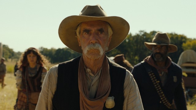 Erfahren, grimmig, traumatisiert: die Reiseleiter Shea (Sam Elliott) und Thomas (LaMonica Garrett, r.).