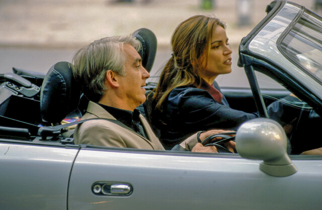 Sandra Starck (Rebecca Immanuel) und Felix Edel konkurrieren und kooperieren.