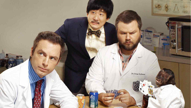 Dr. George Coleman (Justin Kirk, l.) und sein Team in "Animal Practice"
