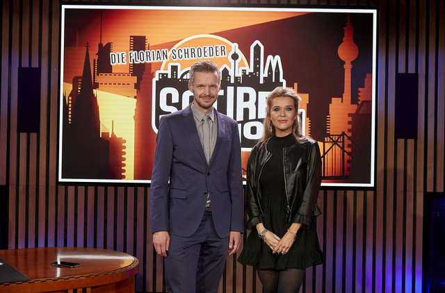 Florian Schroeder und Laura Karasek in der "Satire Show"