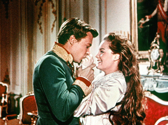 Franz Josef (Karlheinz Böhm) und Sissi (Romy Schneider)