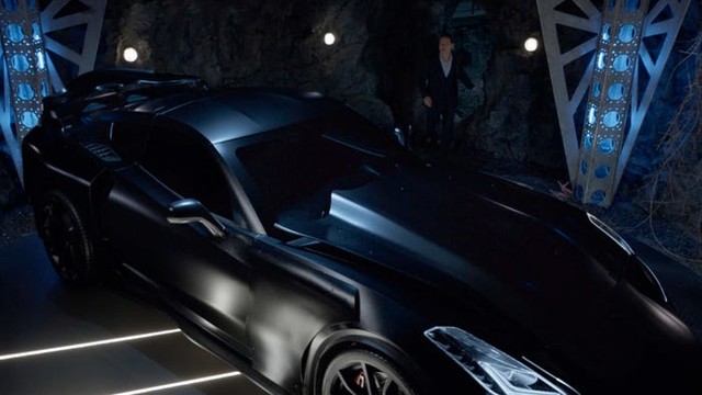 Das Batmobil feiert Premiere.