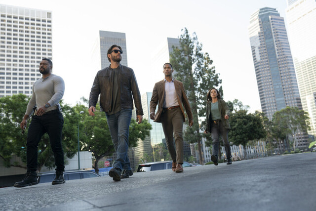 Müssen L.A. vor einer Katastrophe bewahren: (v. l.) Luke Finau (Uli Latukefu), Mark Meachum (Jensen Ackles), Keyonte Bell (Elliot Knight) und Amber Oliveras (Jessica Camacho)