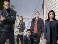 Die Besetzung von "Suspect Behavior", inklusive Hackerin Garcia (Kirsten Vangsness)