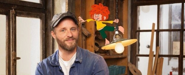 Florian Eder (Florian Brückner) mit dem kleinen Kobold Pumuckl