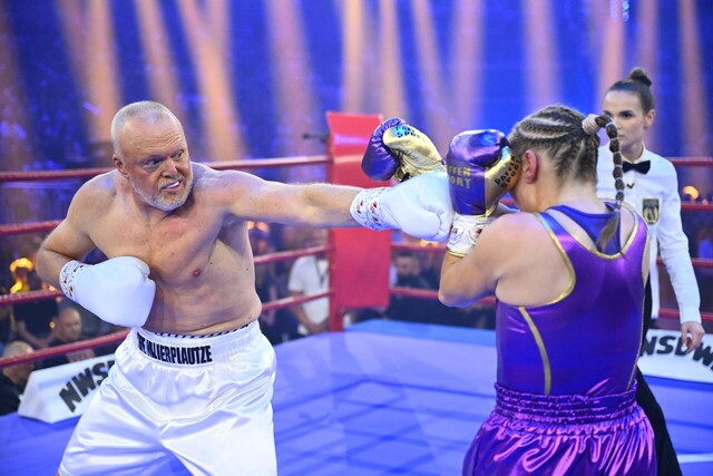 Stefan Raab und Regina Halmich im Ring