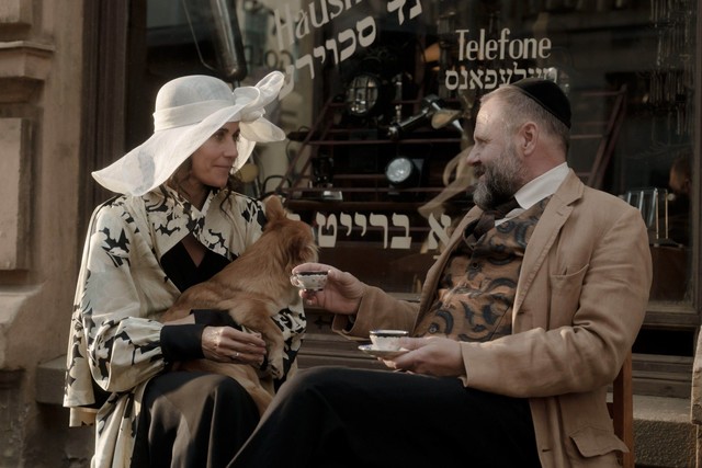 Nina Kunzendorf mit Samuel Finzi in "Das Haus der Träume"
