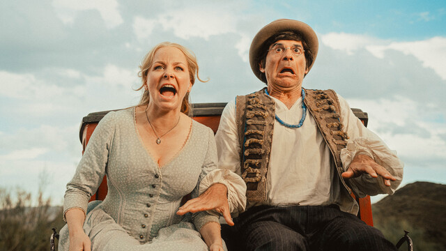 Mary (Jasmin Schwiers) und Dimitri (Rick Kavanian)