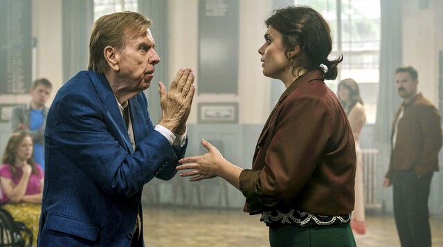 Die Partnerschaft mit DS Janie Mallown (Gwyneth Keyworth) hat John Chapel (Timothy Spall) aus dem traurigen Ruhestand befreit.