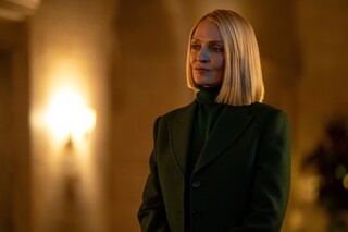 Charley (Uma Thurman) arbeitet für einen Milliardär mit merkwürdigen Vorlieben...