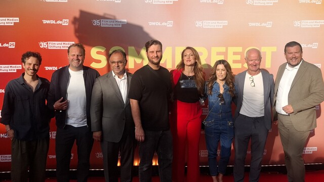 Gruppenbild mit Podcast-Produzent