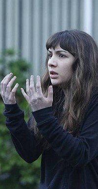 Todds Schwester Amanda (Hannah Marks)