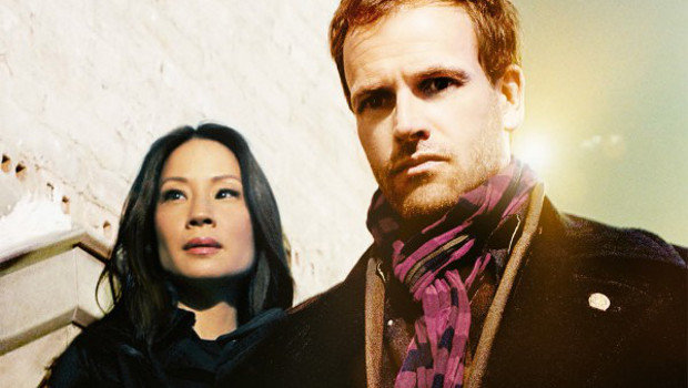 Joan Watson (Lucy Liu) begleitet den drogenabstinenten Polizeiberater Sherlock Holmes (Jonny Lee Miller) auf Schritt und Tritt