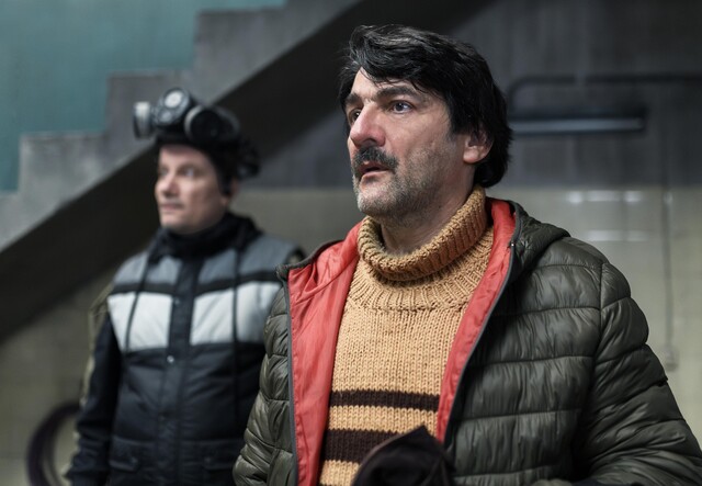 Alfredo (César Troncoso, vorne) gibt den knallharten Macher, Lucas (Marcelo Subiotto) indes hält sich zurück