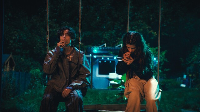 Jannis (Eren M. Güvercin) und Mila (Derya Akyol) sind beide auf der Suche.
