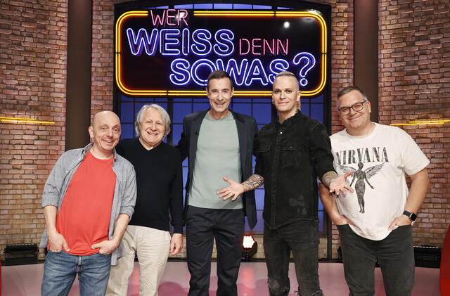 Peter Urban (2. v. l.) und Chris Harms (2. v. r.) als Kontrahenten bei "Wer weiß denn sowas?"