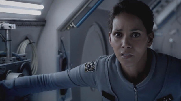 Gefahr im Weltall: Astronautin Molly Woods (Halle Berry) hat eine Begegnung der unheimlichen Art