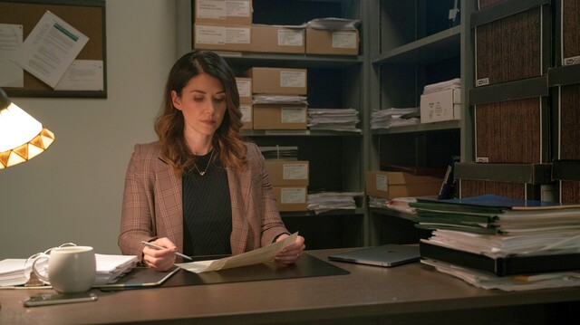Abbys (Jewel Staite) neuer Arbeitsplatz: die Firmen-Abstellkammer