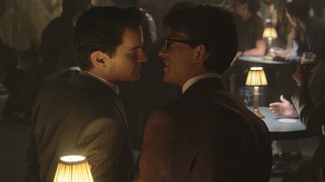 Wechselhafte Beziehung: Hawkins und sein Geliebter Tim Laughlin (Jonathan Bailey, r.)