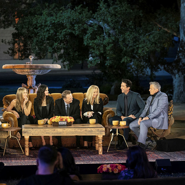 Vor dem berühmten Springbrunnen: Jennifer Aniston, Courteney Cox, Matthew Perry, Lisa Kudrow, David Schwimmer und Matt LeBlanc.