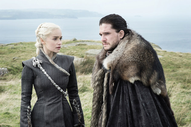 Daenarys (Emilia Clarke) und Jon (Kit Harington) in gegenseitigem Vertrauen