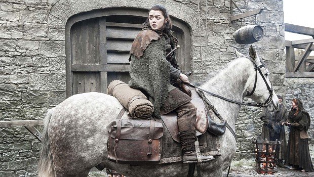 Arya am Scheidewg: Im Süden Rache suchen, oder im Norden die Wiedervereinigung mit ihren Geschwistern