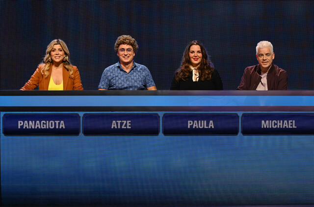 (v. l.) Panagiota Petridou, Atze Schröder, Paula Lambert und Michael Mittermeier