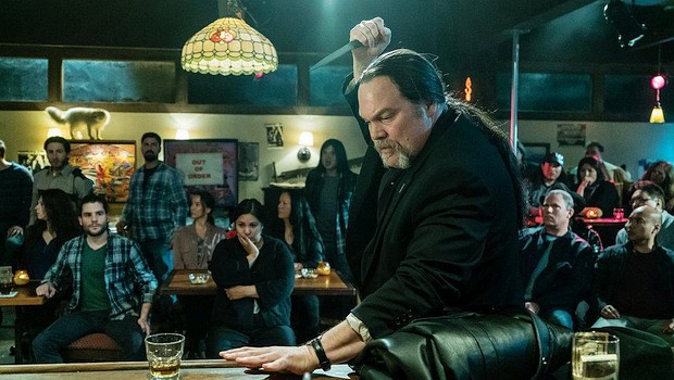 Macht das Beste aus der Rolle: Vincent D'Onofrio als Reverend Dan Carpenter in Ghost Wars