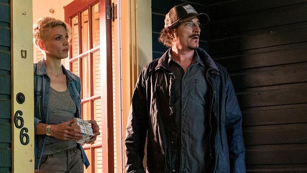 Bringt wenigstens etwas Zug in die Handlung: Kim Coates (r.) als Rückkehrerer Billy McGrath (mit Kristin Lehman als Dr. Marilyn McGrath-Dufresne)