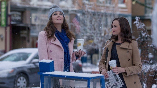 Erinnerungen werden wach: Lorelai (Lauren Graham, l.), Rory (Alexis Bledel) und der Schnee