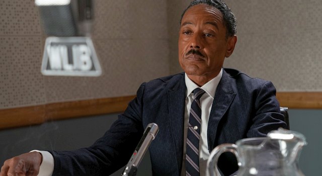 Congressman Powell (Giancarlo Esposito).