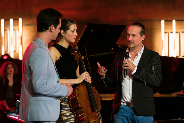 Alex Christensen im Gespräch mit "Klassik im Club"-Moderator Jo Schück und Camille Thoma