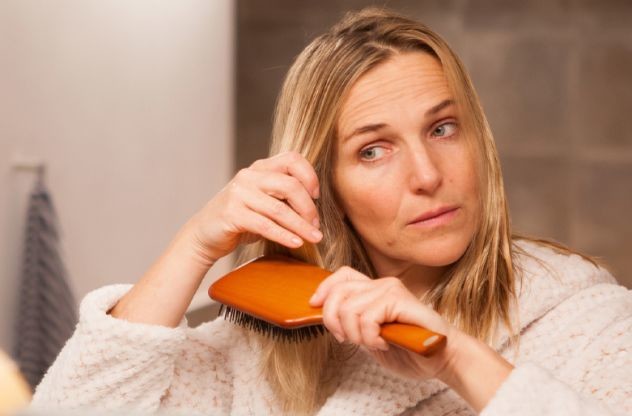 Tanja Wedhorn als Lehrerin Fritzie Kühne