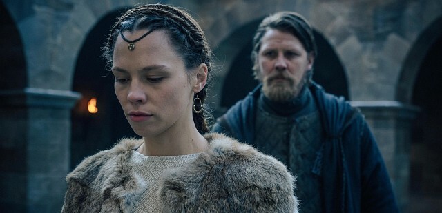 Kriemhild (Lilja van der Zwaag) und Hagen (Gijs Naber) haben unerfüllbare Gefühle füreinander.