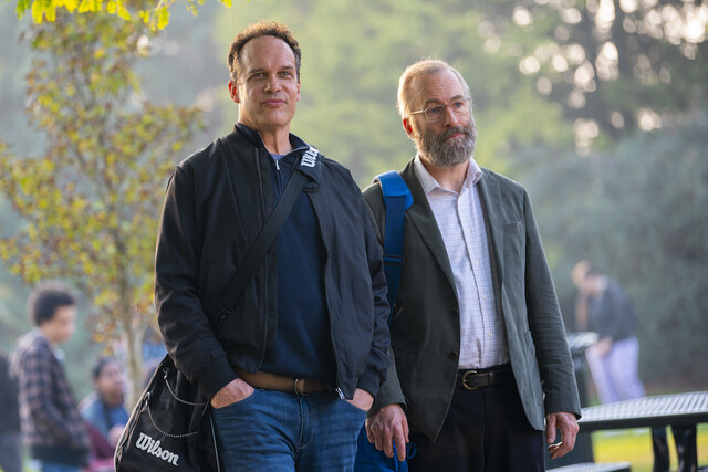 Dozenten unter sich: Tony (Diedrich Bader) und Hank sind beste Freunde.