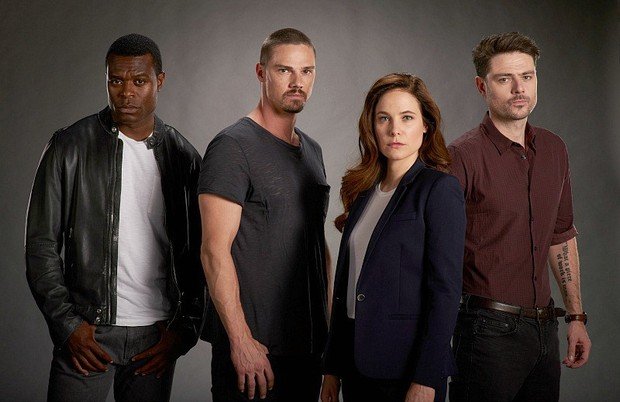 Die Hauptdarsteller von "Mary Kills People": Lyriq Bent, Jay Ryan, Caroline Dhavernas und Richard Short