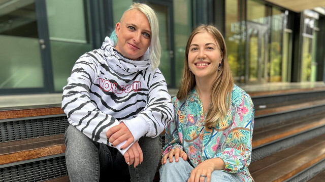 Die Autorinnen Lia Zebra (l.) und Larissa Dold