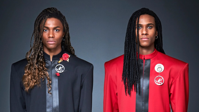 Tijan Njie und Elan Ben Ali als die beiden "Milli Vanilli"-Sänger Robert Pilatus und Fabrice Morvan.