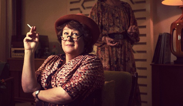 Margo Martindale als Bella Abzug.