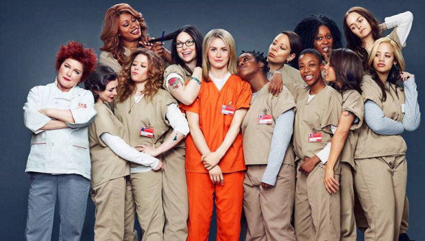 Neues Leben in Orange: Piper Chapman (Taylor Schilling) inmitten der übrigen Knast-Ladies.