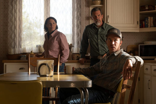 Familie in Not: Cecilia (Lili Taylor), Royal und Perry Abbott (Tom Pelphrey)
