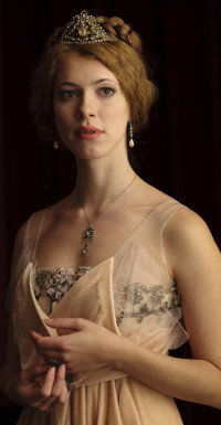 Sylvia Tietjens (Rebecca Hall) ist gelangweilt von ihrer Ehe mit Christopher.