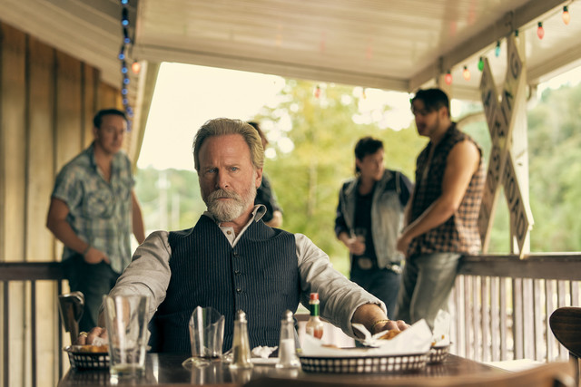 Wenn der Staat nicht liefert, profitiert der Drogenbaron: Mr. Pickett (Louis Herthum) verkauft Pillen.