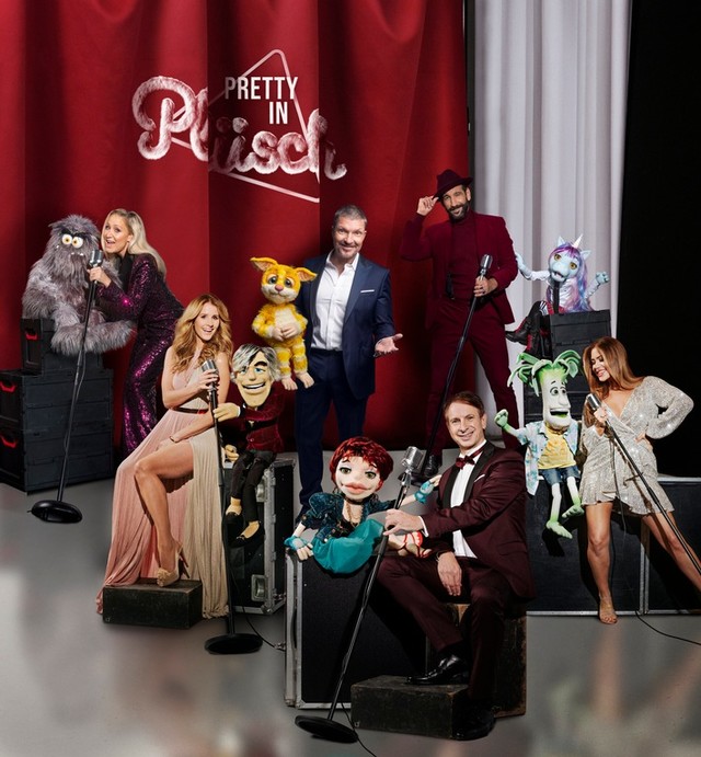 "Pretty in Plüsch" mit (v. l. n. r.) Janine Kunze, Mareile Höppner, Hardy Krüger jr., Ingolf Lück, Massimo Sinató und Jessica Paszka und ihren plüschigen Duettpartnern